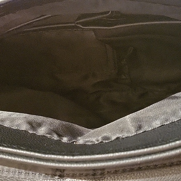 GUESS Factory Scarsdale Crossbody (Black) - Picture 5 of 6